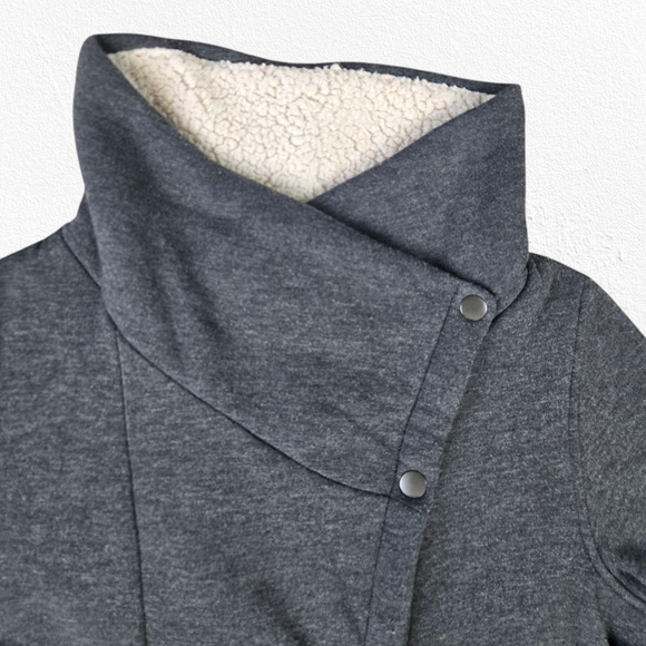 Columbia Gray Asymmetrical Snap Fleece Jacket Sherpa Lined Coat Size Medium - Picture 3 of 10
